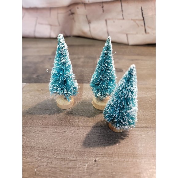 Pine tree snow Village Accessory xmas - Picture 2 of 4